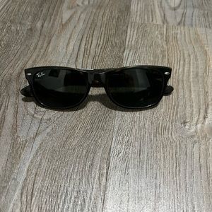 Rayban RB 2132 new wayfarer